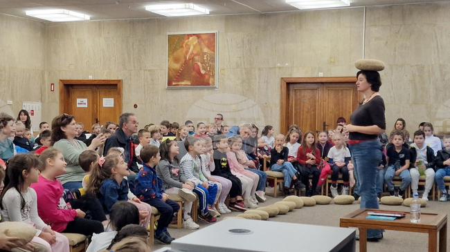 Шумен - библиотека - Мария Донева - среща