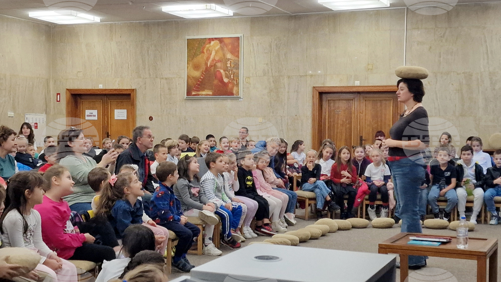 Шумен - библиотека - Мария Донева - среща