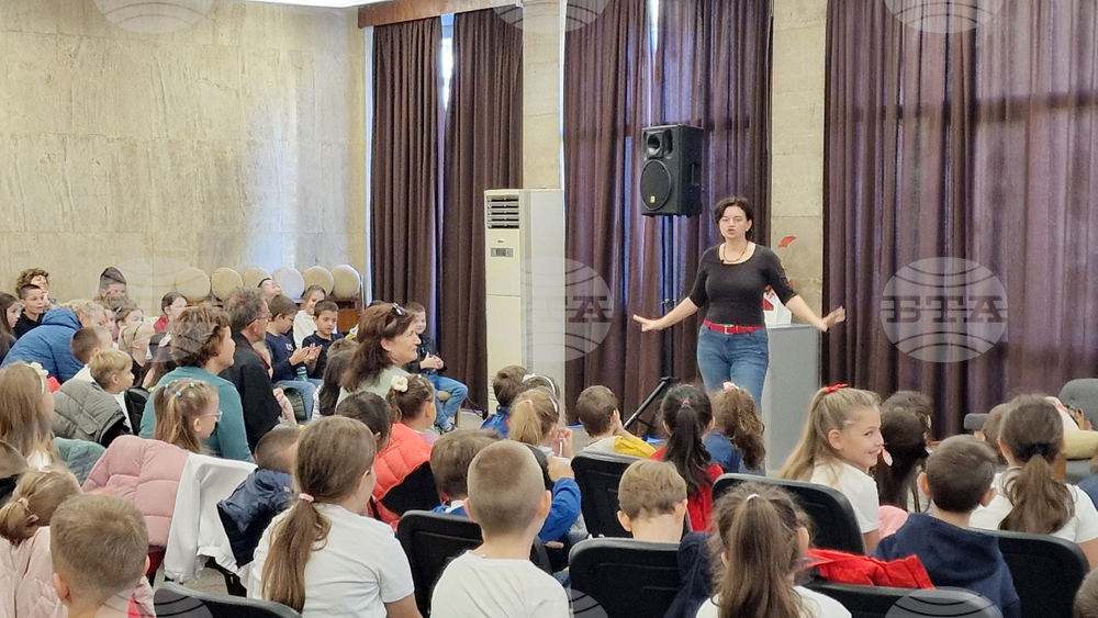 Шумен - библиотека - Мария Донева - среща