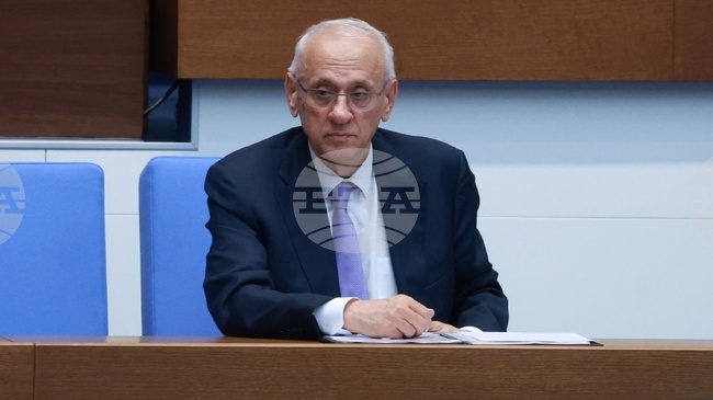 От съществено значение за възрастните е предотвратяването на самотата и изолацията, каза министър Силви Кирилов на конференция в Копенхаген