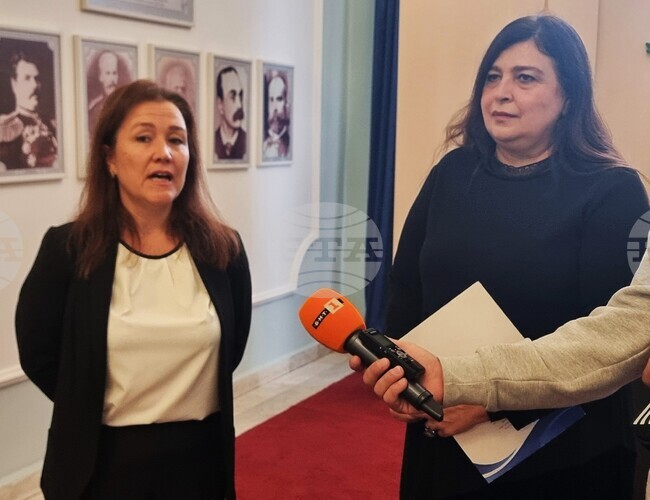 Гражданите от пет общини във Варненска област преминават обучения за реакция при бедствия, каза Елена Симеонова от АБЧО