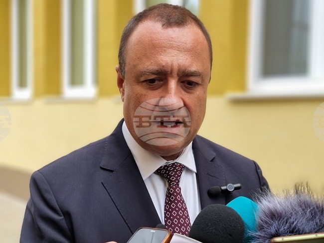 Такса „водомер“ да отпадне, призова депутатите регионалният министър Иван Иванов