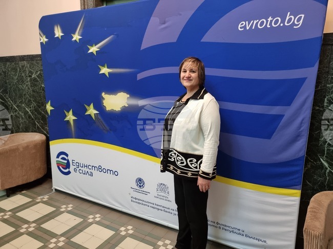 Националната информационна кампания за въвеждане на еврото цели да гарантира спокойствието на гражданите, заяви в Перник управителят на НОИ