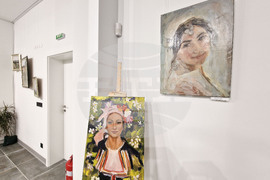 Перник - изложба - „Изкуство от сърцето на Радомир“