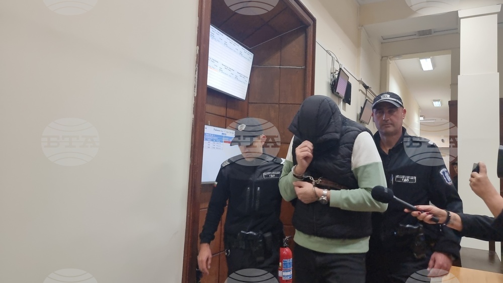 Окръжният съд в Стара Загора върна на прокуратурата делото срещу двамата полицейски служители, обвинени в убийство на 47-годишен мъж в Казанлък