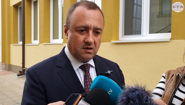 Ако няма обжалване, в 14-дневен срок може да се издаде заповед за събаряне на незаконно строителство в Елените, каза регионалният министър