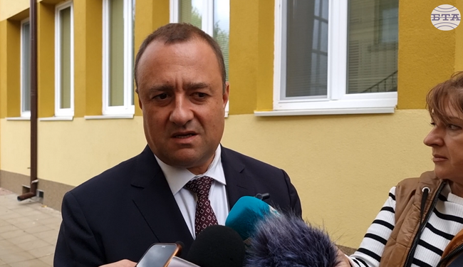 Такса „водомер“ да отпадне, призова депутатите регионалният министър Иван Иванов