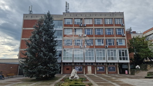 Филологическият факултет на Великотърновския университет е домакин на международна програма за езикови политики и дипломация