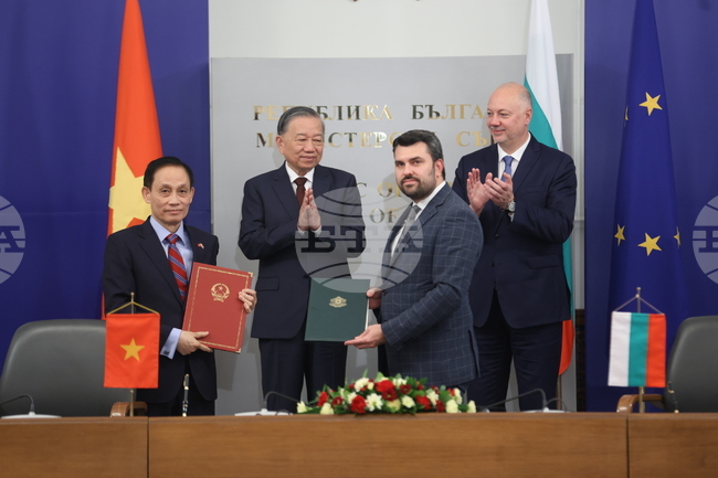 Day Two of Bulgaria Visit of Vietnam's Communist Party Leader