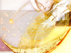 Даниела Хаджиева подканва към мистично пътешествие над ущърбеното ни битие с новата си изложба „Ангели и изкушения“. Снимка: Екипът на събитието