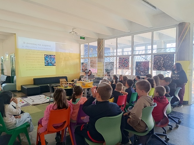 Робогодината беше открита от ученици на Средно училище "Нешо Бончев" в Панагюрище