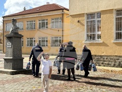 Самоков - полицаи - „Капачки за бъдеще“