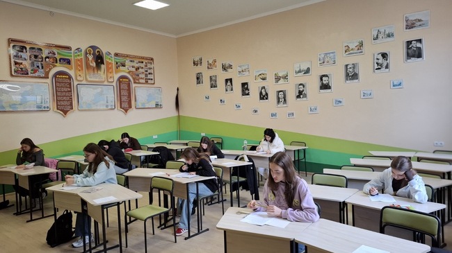 Първият етап на олимпиадата по български език и литература се състоя днес в Болградската гимназия