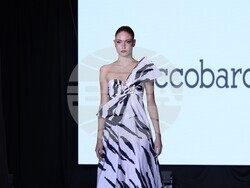 Момент от ревюто висша мода на Роко Бароко. Снимка: Петър Станев/Академия за мода