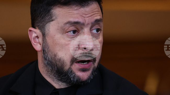 Най-тежка е ситуацията край Покровск, отбраняваме позициите си в Купянск, съобщи Зеленски