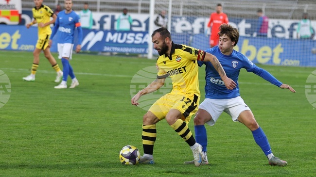 От гръцкия футболен клуб Арис Солун отрекоха за интерес към Николай Минков 