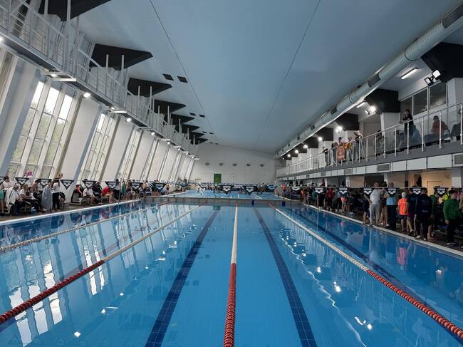 Над 110 деца се включиха в национален турнир по адаптирано плуване в Стара Загора