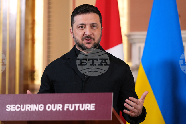 Зеленски заяви, че Украйна е готова за мирни преговори, но няма да отстъпи територия