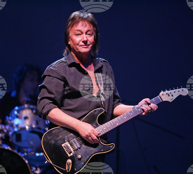 Крис Норман - британски певец