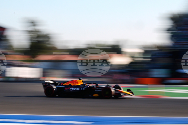 Макс Ферстапен бе най-бърз във втората свободна тренировка за Гран При на Мексико Сити