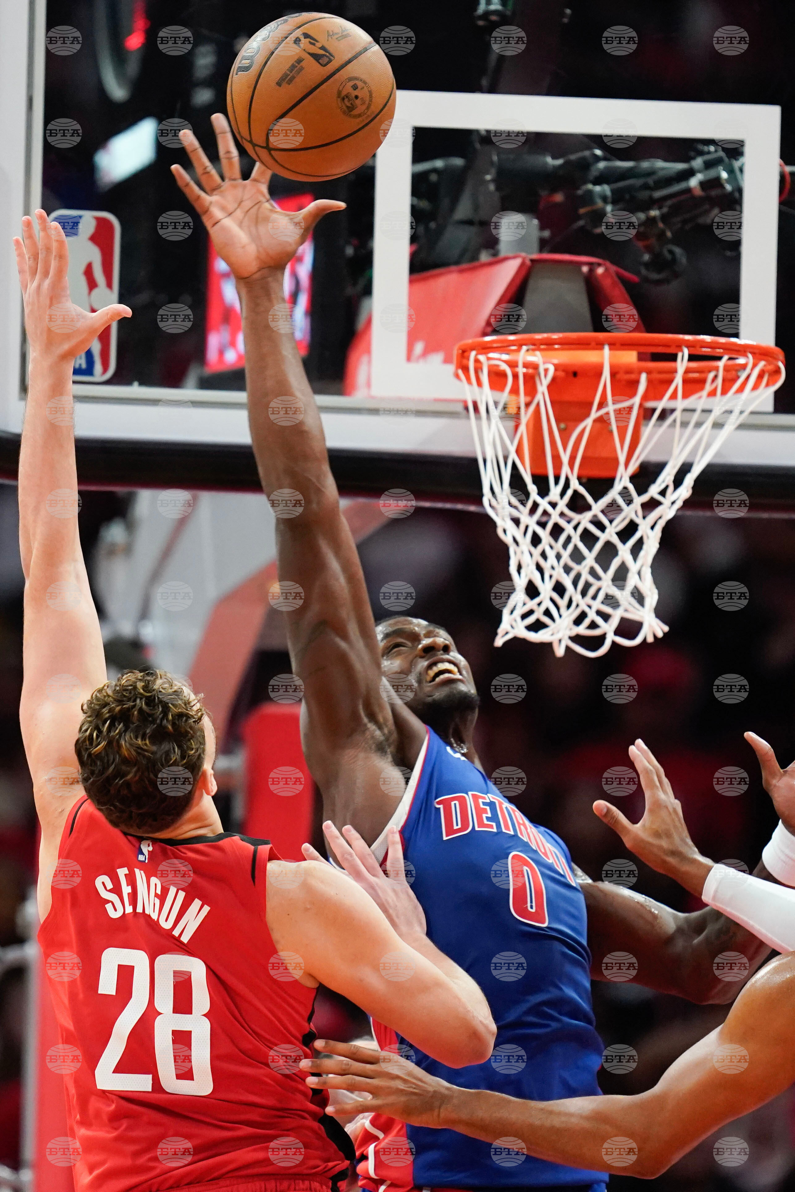 Pistons Rockets Basketball