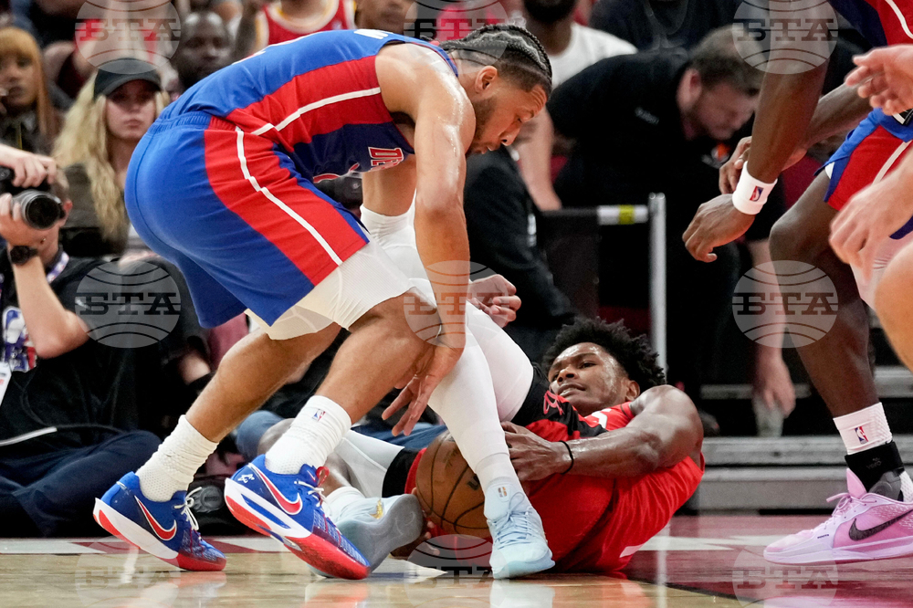 Pistons Rockets Basketball