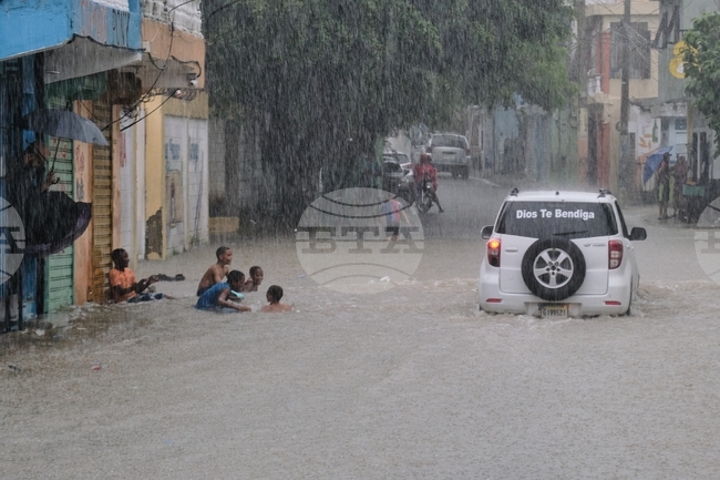 Ураганът "Мелиса" вече е от четвърта категория