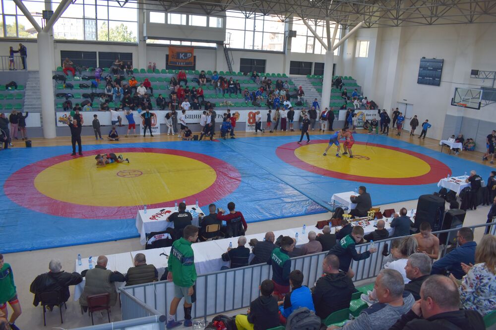 Община Разград: 102 състезатели от 5 държави участват в 28-ия международен турнир по борба „Лютфи Ахмедов”