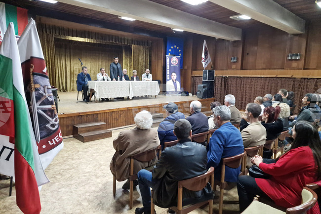 Велико Търново - партия „МЕЧ“ - среща с граждани  