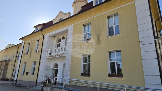 Общинските съветници в Угърчин приеха актуализацията на капиталовите разходи по бюджета на Общината