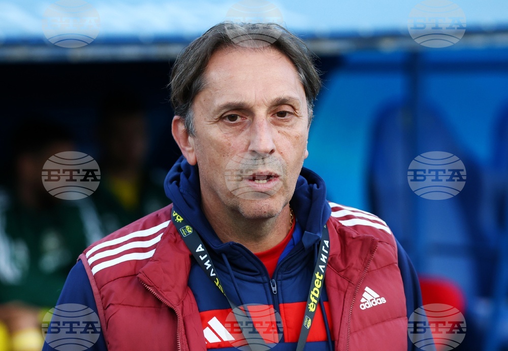 "За пореден път се бием сами", разочарован е наставникът на Добруджа Атанас Атанасов след поражението от Ботев (Пловдив) 