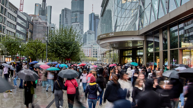 Германия изпреварва съседите си по социални разходи, според заключенията от проучване на Германския икономически институт