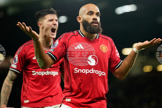 Нападателите на Манчестър Юнайтед Браян Мбемо и Бенямин Шешко се оттеглиха от националните си отбори преди старта на международната пауза