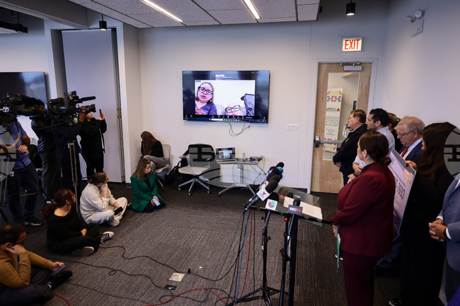 US Immigration Chicago Family