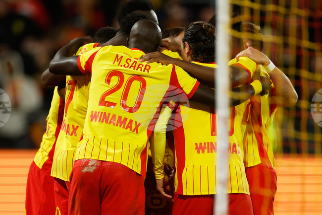 Ланс надви Ница и се върна на върха в Лига 1, Лил победи Оксер в мач със седем гола и четири червени картона