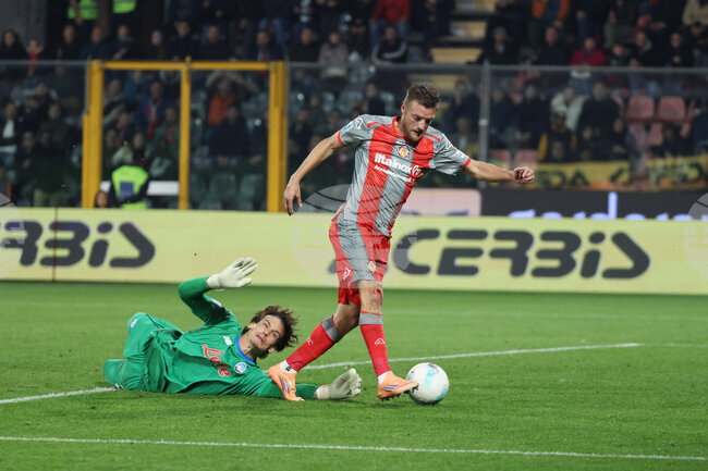 Дебютното попадение на Варди за Кремонезе стигна само за точка срещу Аталанта