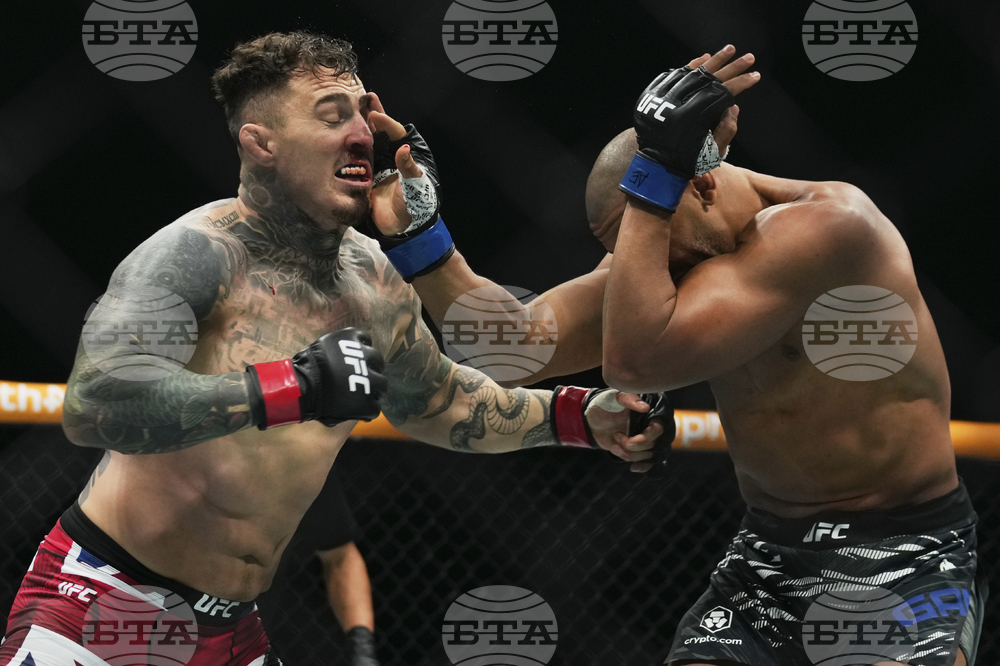 Звездата на смесените бойни изкуства (ММА) Аспинал е диагностициран с рядко очно заболяване след бъркане в очите при предишен мач