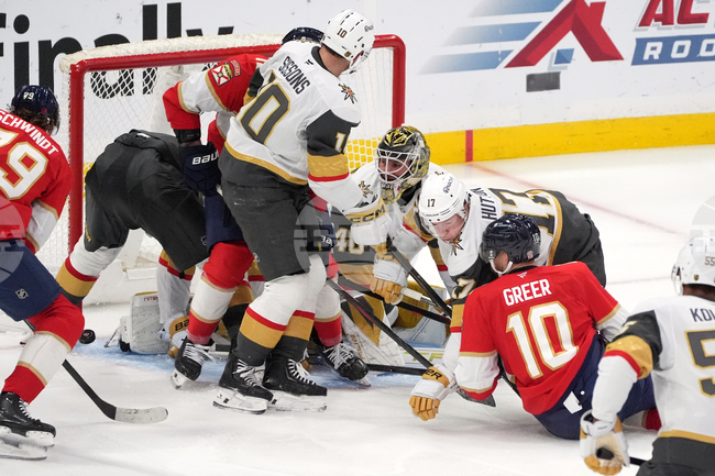 Флорида спря победната серия на Вегас в НХЛ