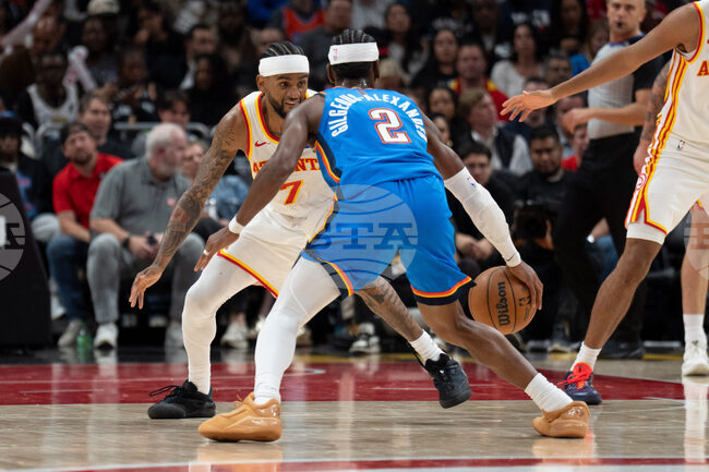 Оклахома надви Атланта в мач от НБА