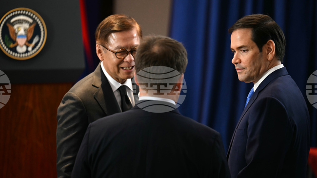 САЩ отменят оръжейното ембарго за Камбоджа, след като Тръмп посредничи за споразумението за прекратяване на огъня