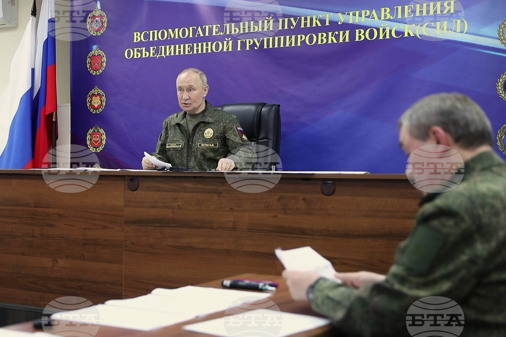 Руският президент посети команден пост и се срещна с началника на генералния щаб, съобщи Кремъл