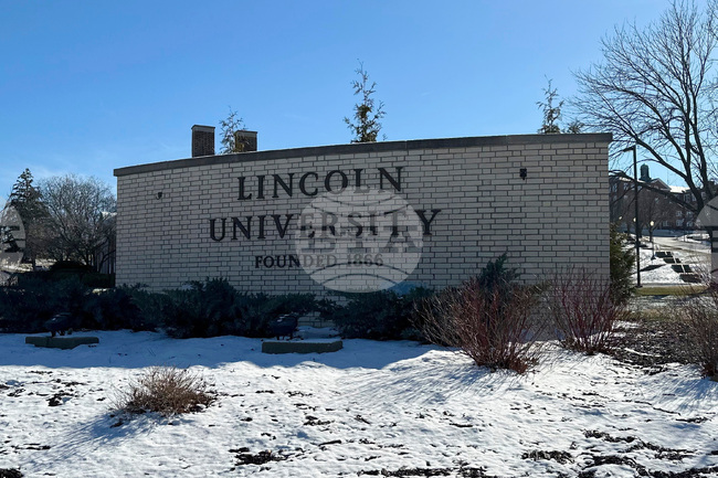 1 убит и шестима ранени при стрелба в университет в Пенсилвания 