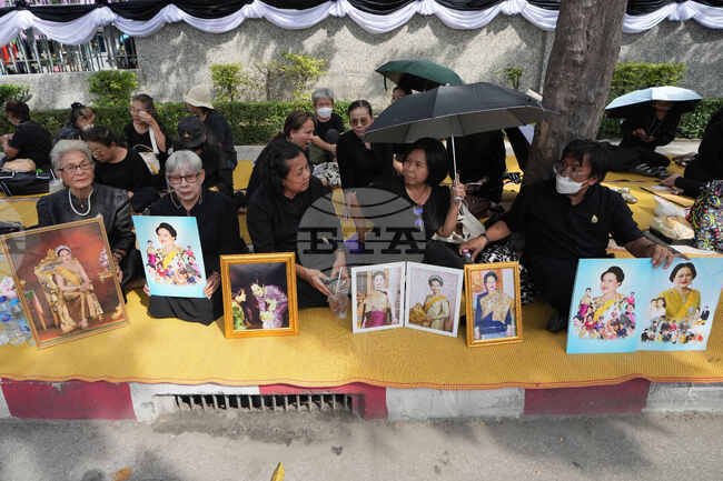 APTOPIX Thailand Obit Queen Mother