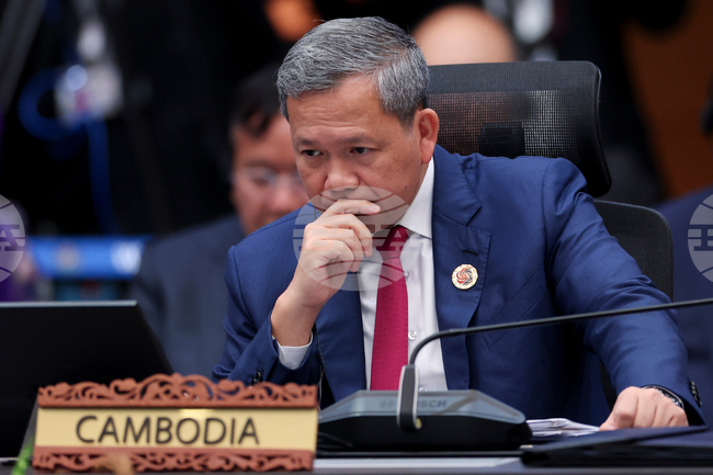 АКП: Камбоджанският премиер пристигна във Франция за задълбочаване на стратегическите връзки