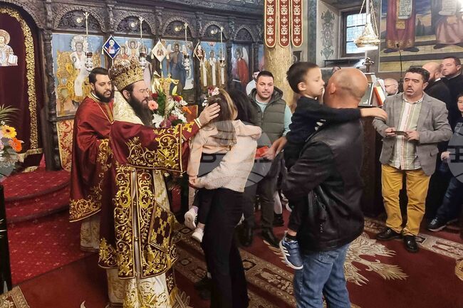 Сливенската митрополия всяка година ще връчва премия на многодетни семейства