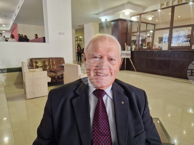 Не трябва да правим реформа в съдебната система на коляно, първо ни трябва работещо Народно събрание, каза председателят на СЮБ