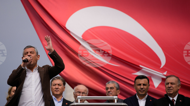 Най-голямата опозиционна партия в Турция представи нова партийна програма за пръв път от 17 години насам