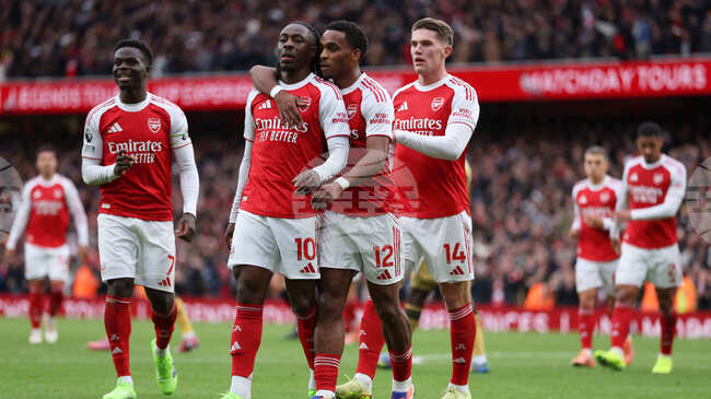 Арсенал е категоричен фаворит и няма извинения през новия сезон във Висшата лига, заяви анализаторът Гари Невил