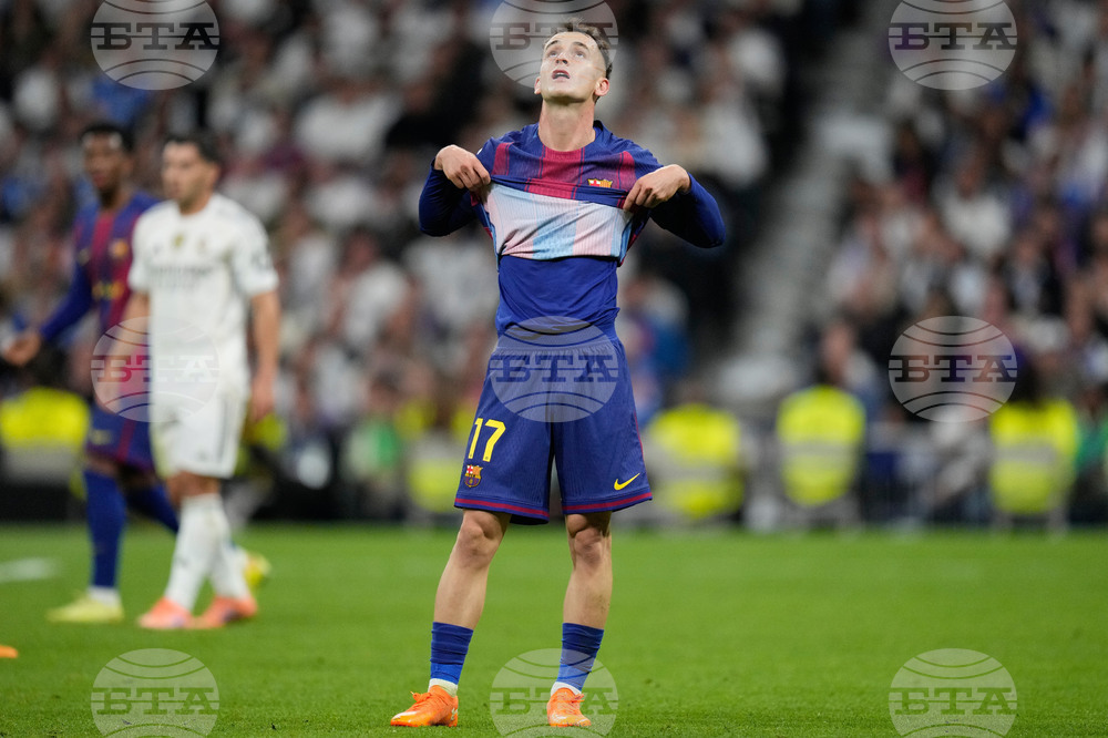 Полузащитникът Марк Касадо все по-сериозно обмисля раздяла с Барселона