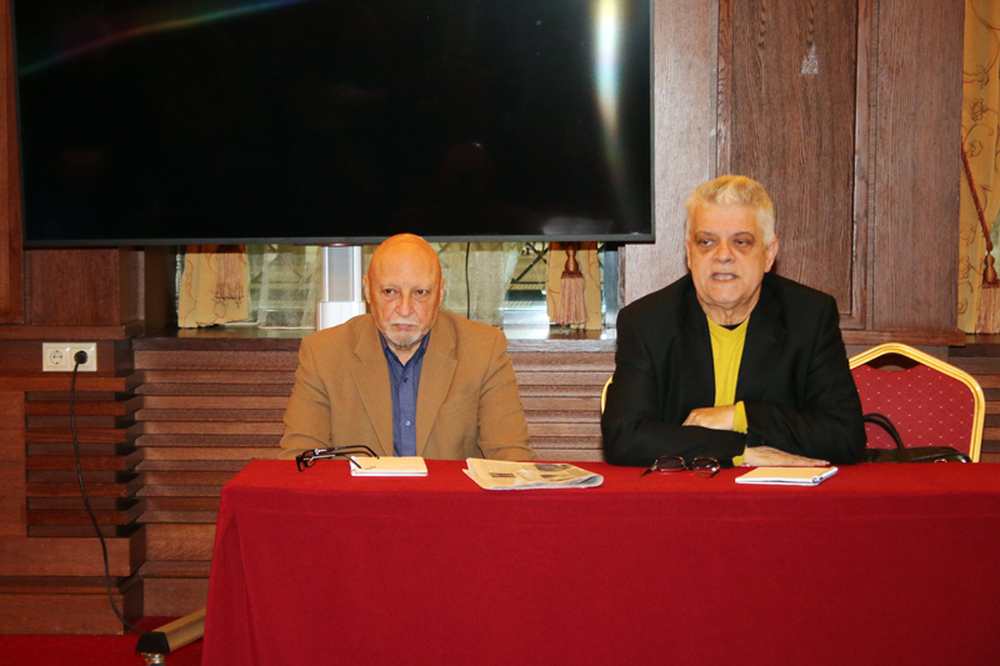 НДСВ: Днес от 11 часа, се състоя работна среща между ръководството на ПП НДСВ, водачите на листи и областните координатори